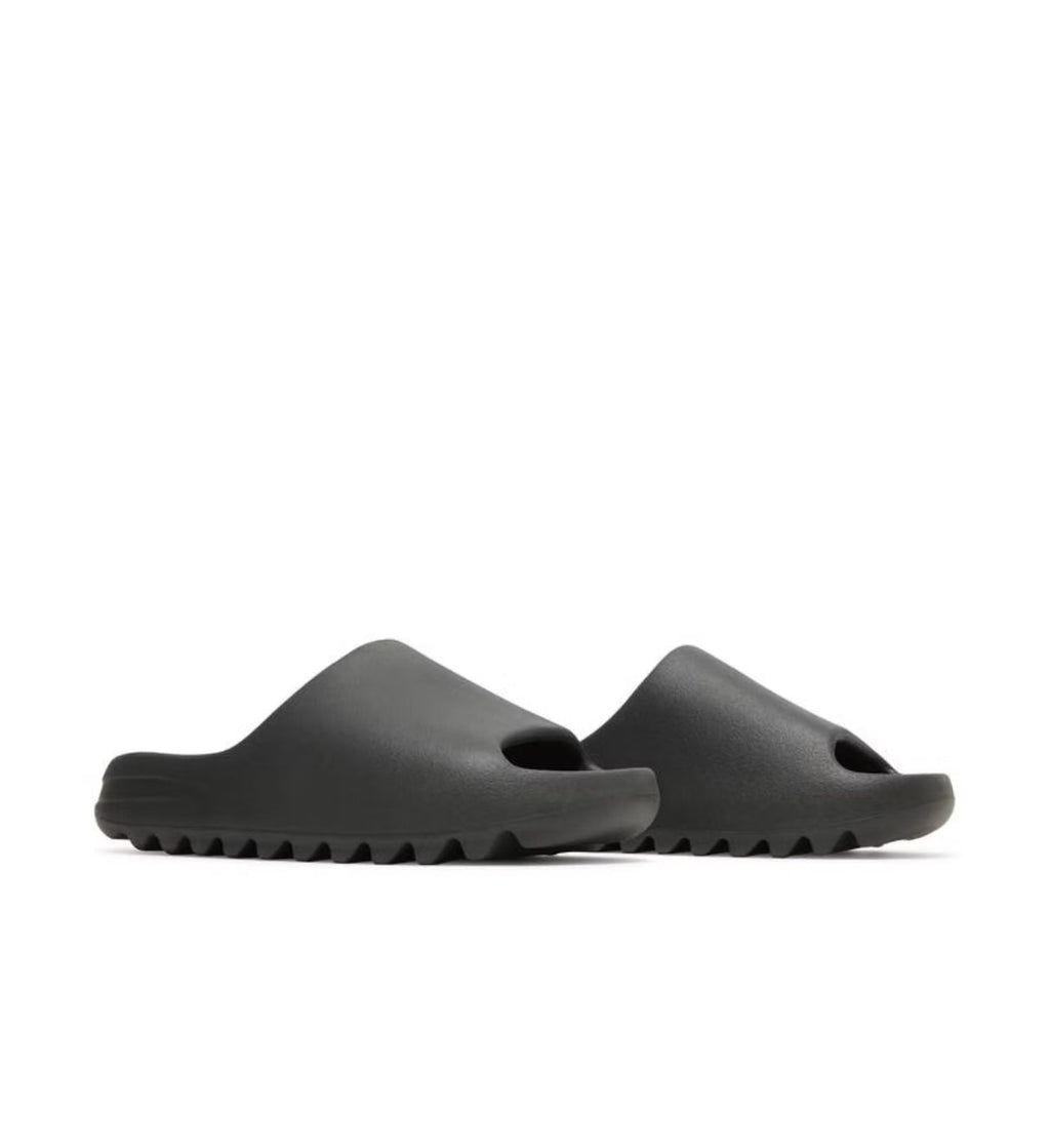 Yeezy Slides 'Onyx'