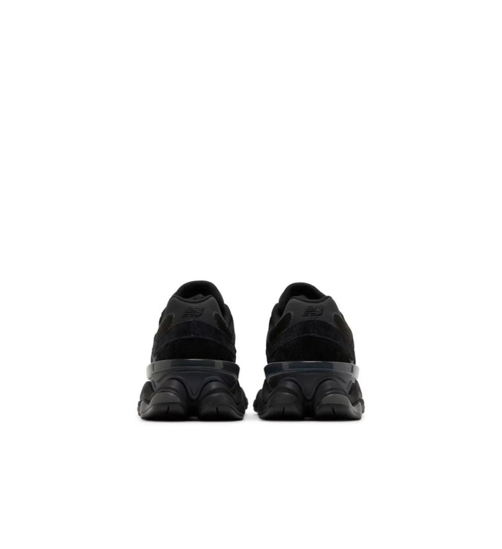 9060 'Black'